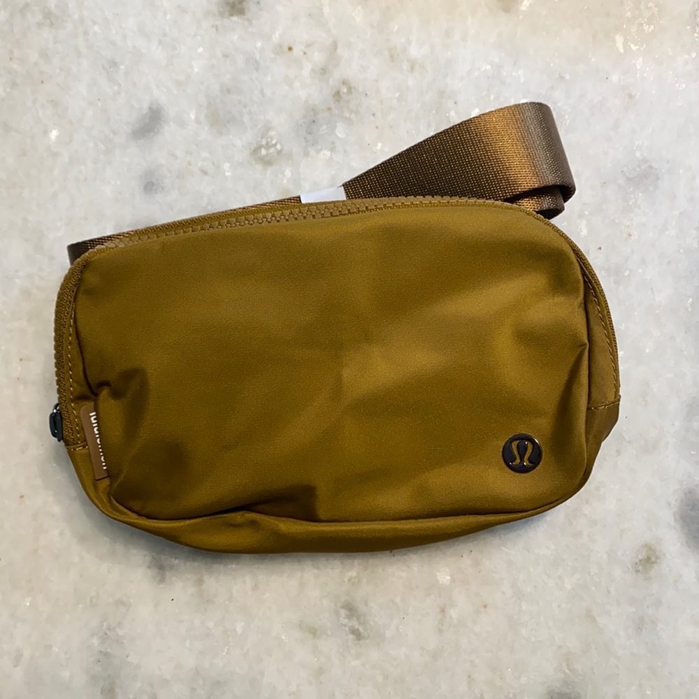 Everywhere Belt Bag